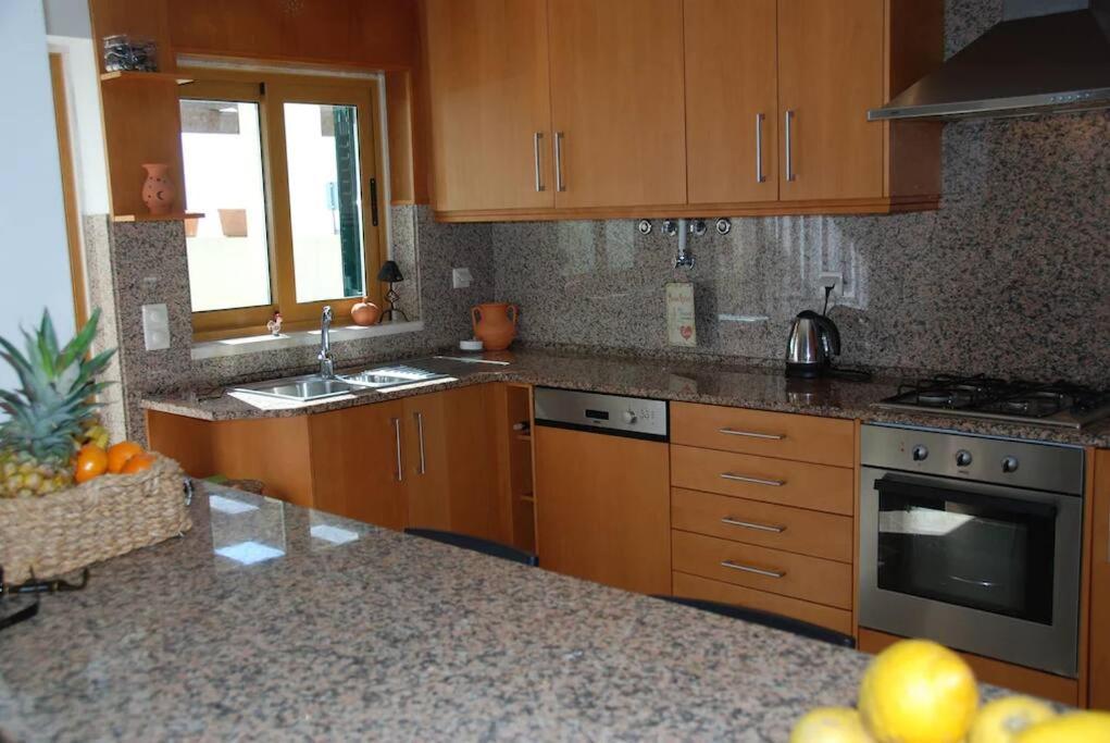 Sea Breeze House Ericeira - Ribeira Dilhas Beach מראה חיצוני תמונה