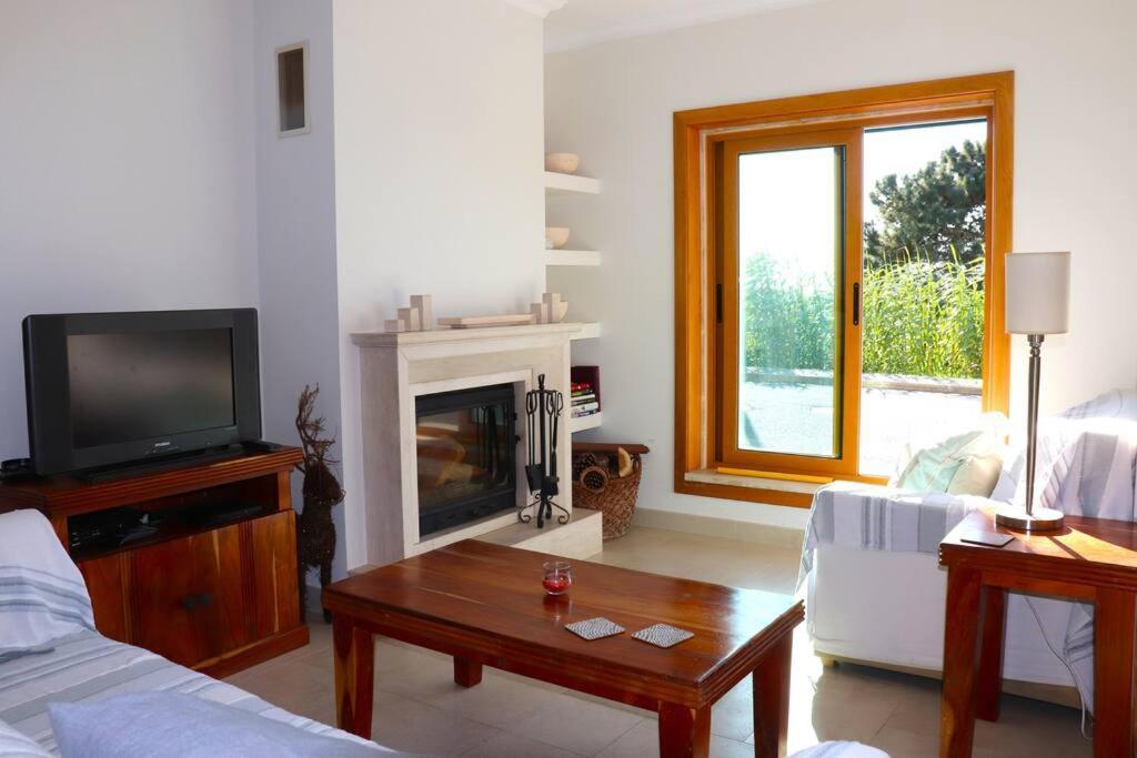 Sea Breeze House Ericeira - Ribeira Dilhas Beach מראה חיצוני תמונה