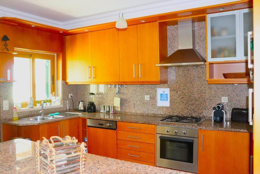Sea Breeze House Ericeira - Ribeira Dilhas Beach מראה חיצוני תמונה