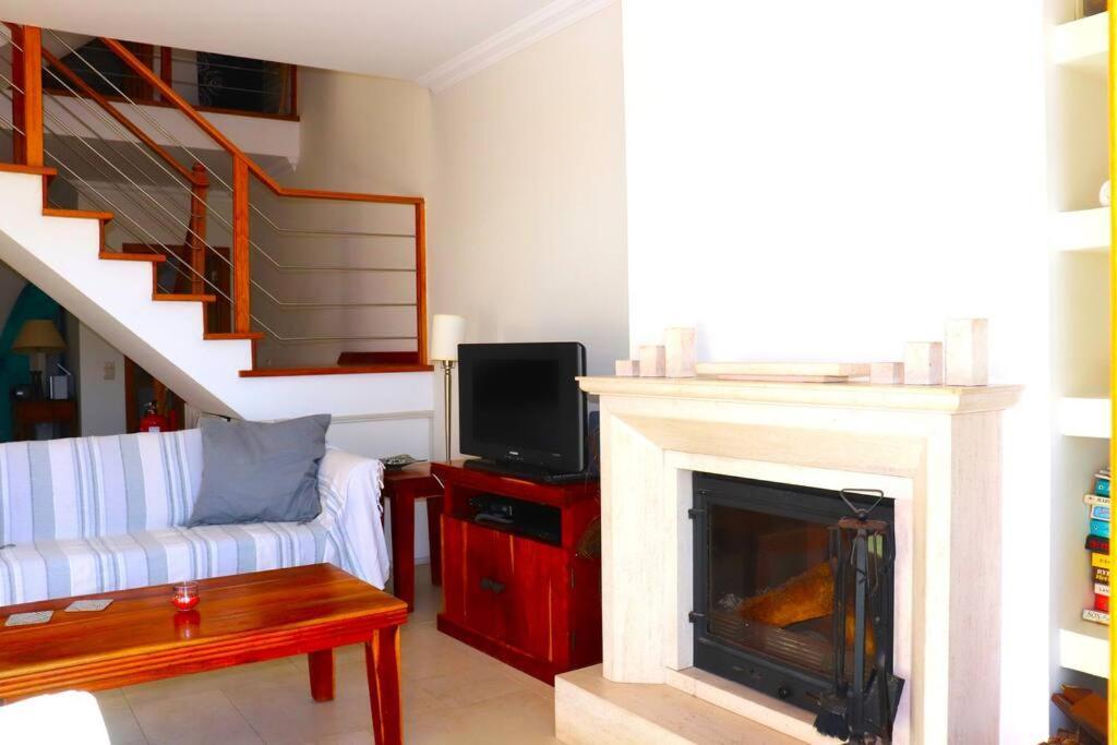 Sea Breeze House Ericeira - Ribeira Dilhas Beach מראה חיצוני תמונה