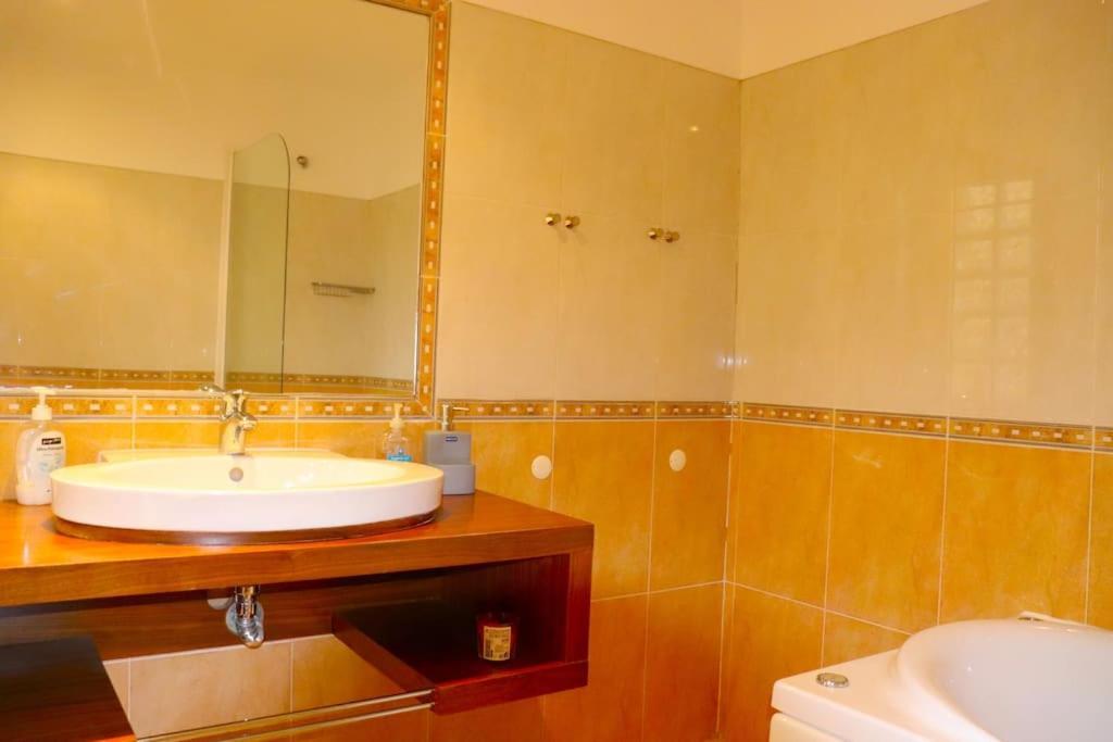 Sea Breeze House Ericeira - Ribeira Dilhas Beach מראה חיצוני תמונה